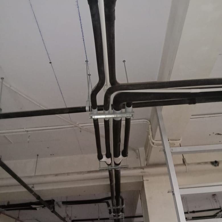 VRF air conditioning copper pipe fitting and refrigerant line installation in Guldher, Ghaziabad